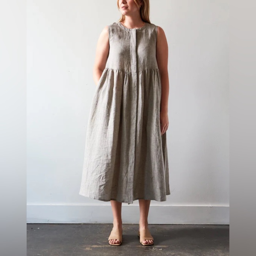 Linen Play Dress (NWT) - Picture 4 of 12